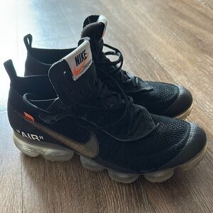 Nike Air VaporMax
Off-White Black (2018)